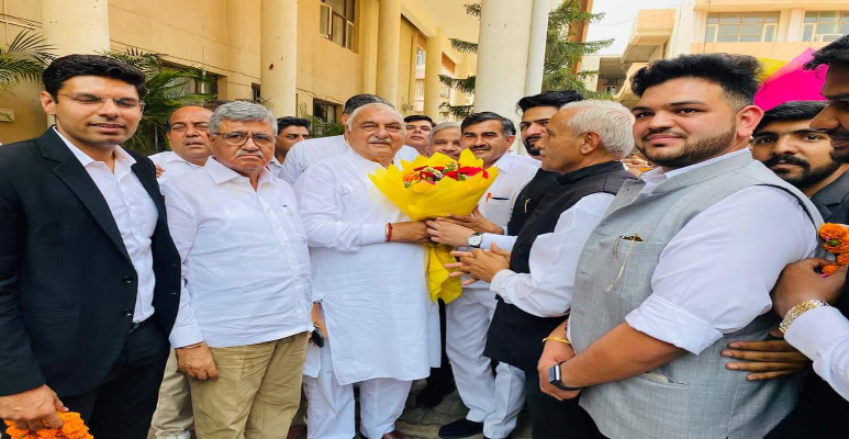 Bharat Bhushan Batra with Bhupinder Singh Hooda