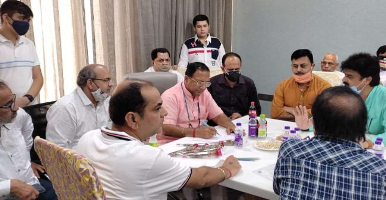 Parmod Kumar Vij during meeting