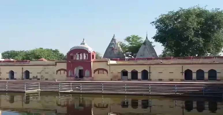 Temple in safidon