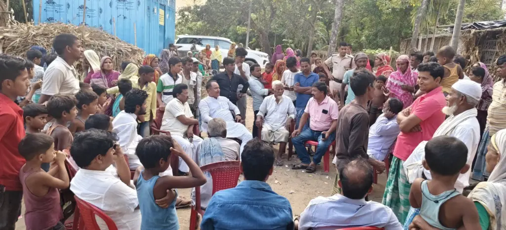 Mohammad Anzar Nayeemi is with the people